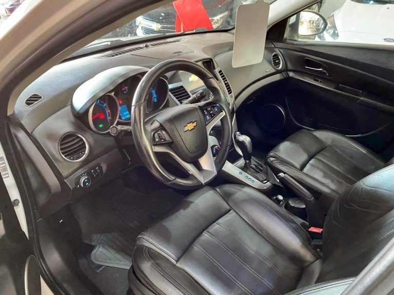 CRUZE LT 1.8 16V FlexPower 4p Aut. CRUZE LT 1.8 16V FlexPower 4p Aut.