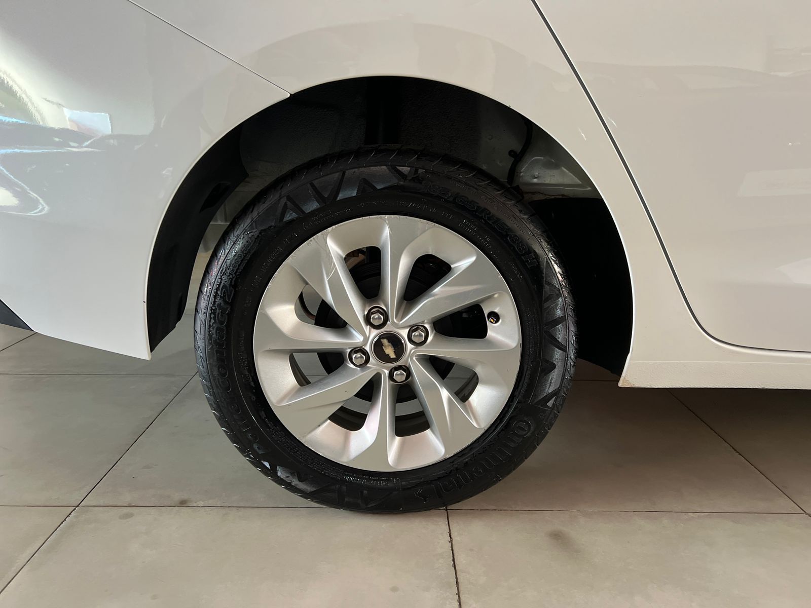 ONIX SEDAN Plus LTZ 1.0 12V TB Flex Aut.