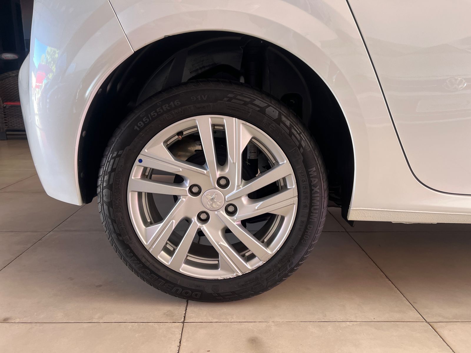 208 Active 1.6 Flex 16V 5p Aut.