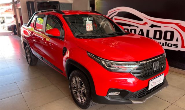 Strada Volcano 1.3 Flex 8V CD