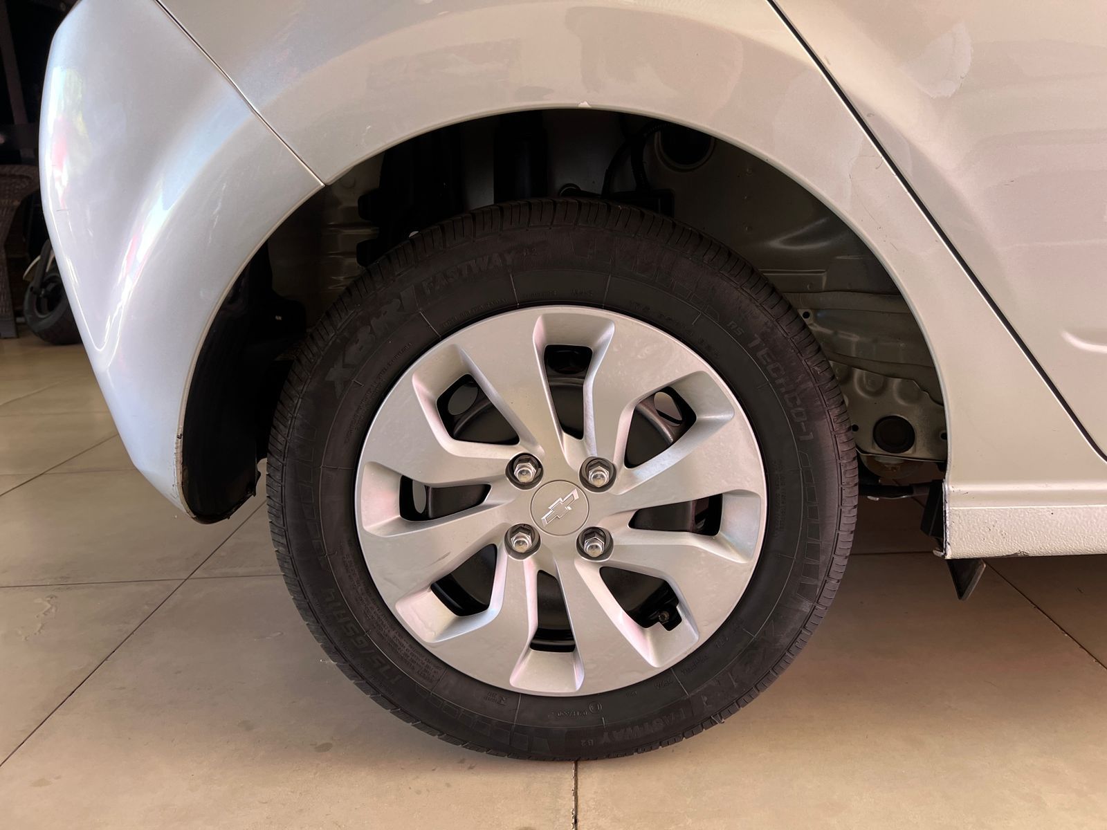 ONIX HATCH LT 1.0 8V FlexPower 5p Mec.