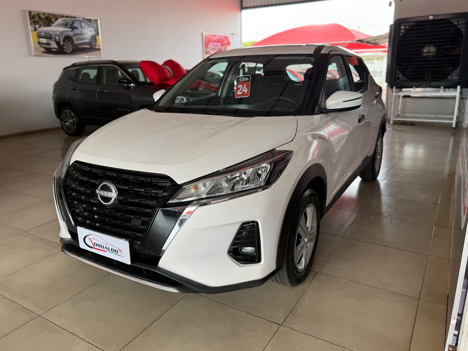 KICKS Active 1.6 16V Flex Aut.