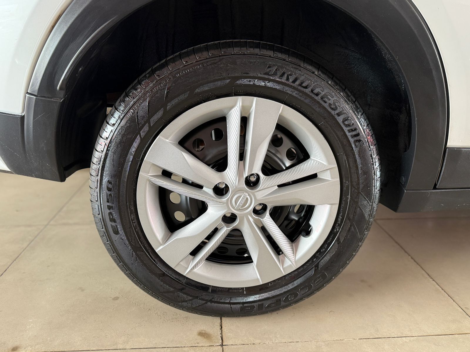 KICKS Active 1.6 16V Flex Aut.