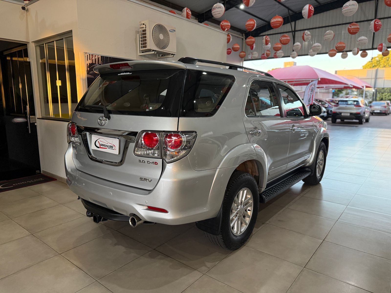 Hilux SW4 SRV D4-D 4×4 3.0 TDI Dies. Aut