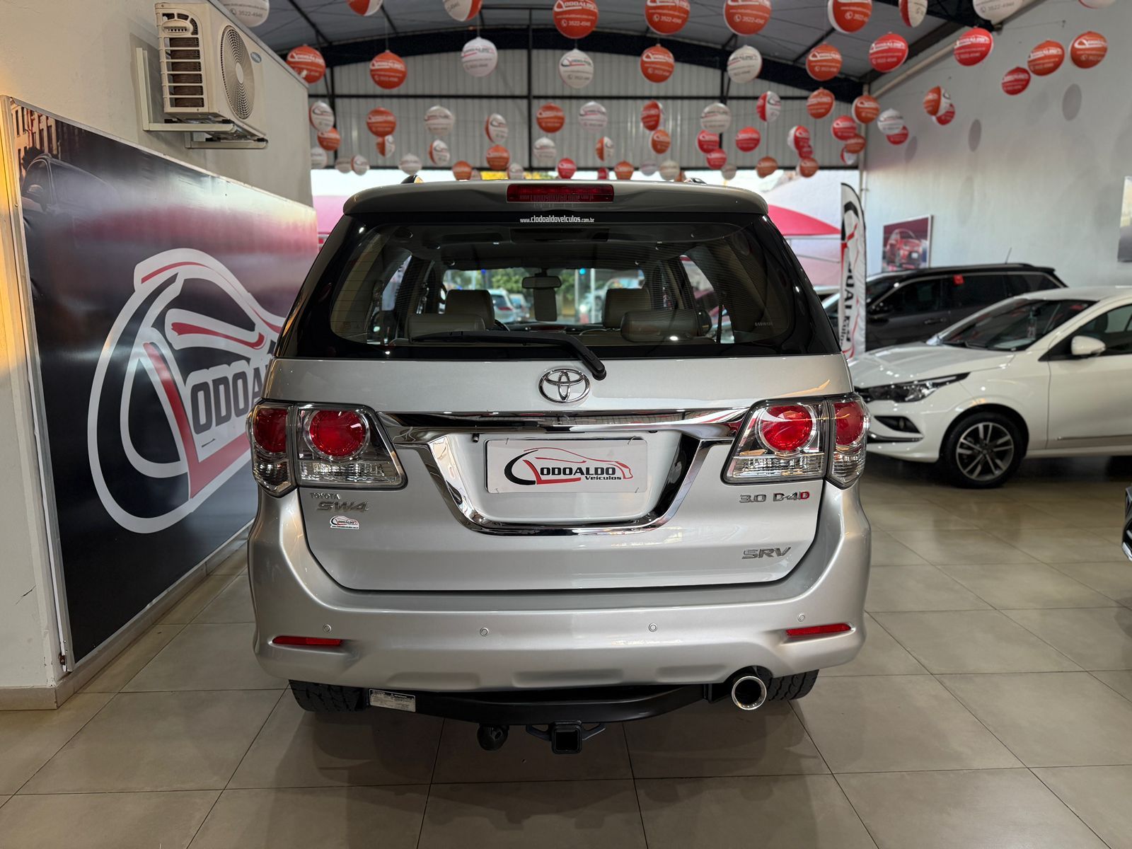 Hilux SW4 SRV D4-D 4×4 3.0 TDI Dies. Aut