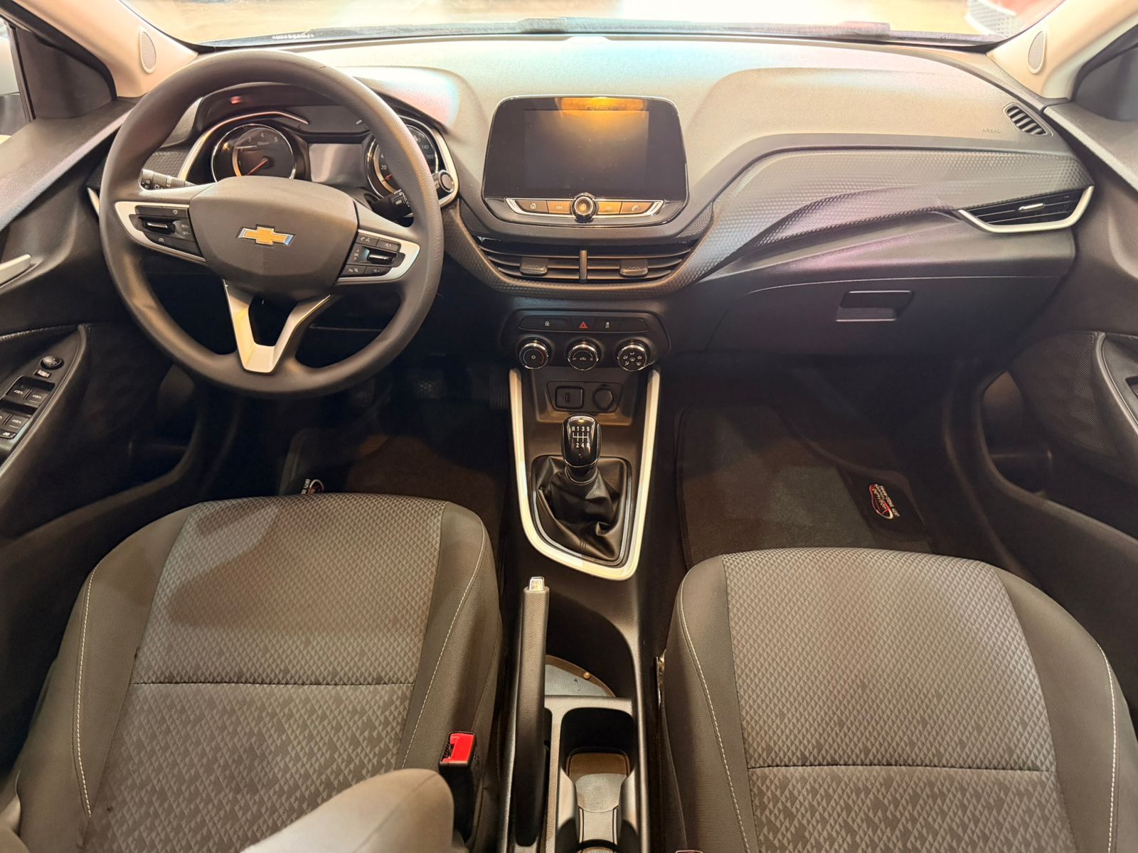 ONIX HATCH LT 1.0 12V TB Flex 5p Mec.