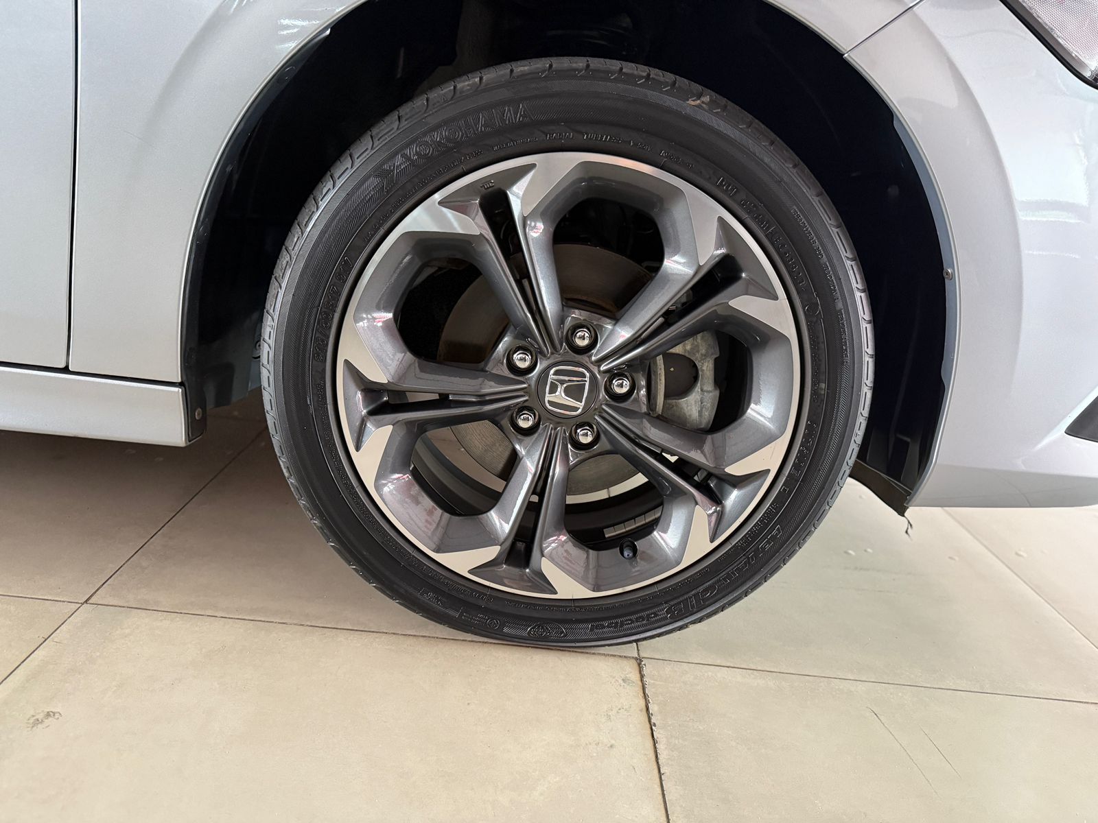 Civic Sed.Touring 2.0 16V Aut. (Híbrido)