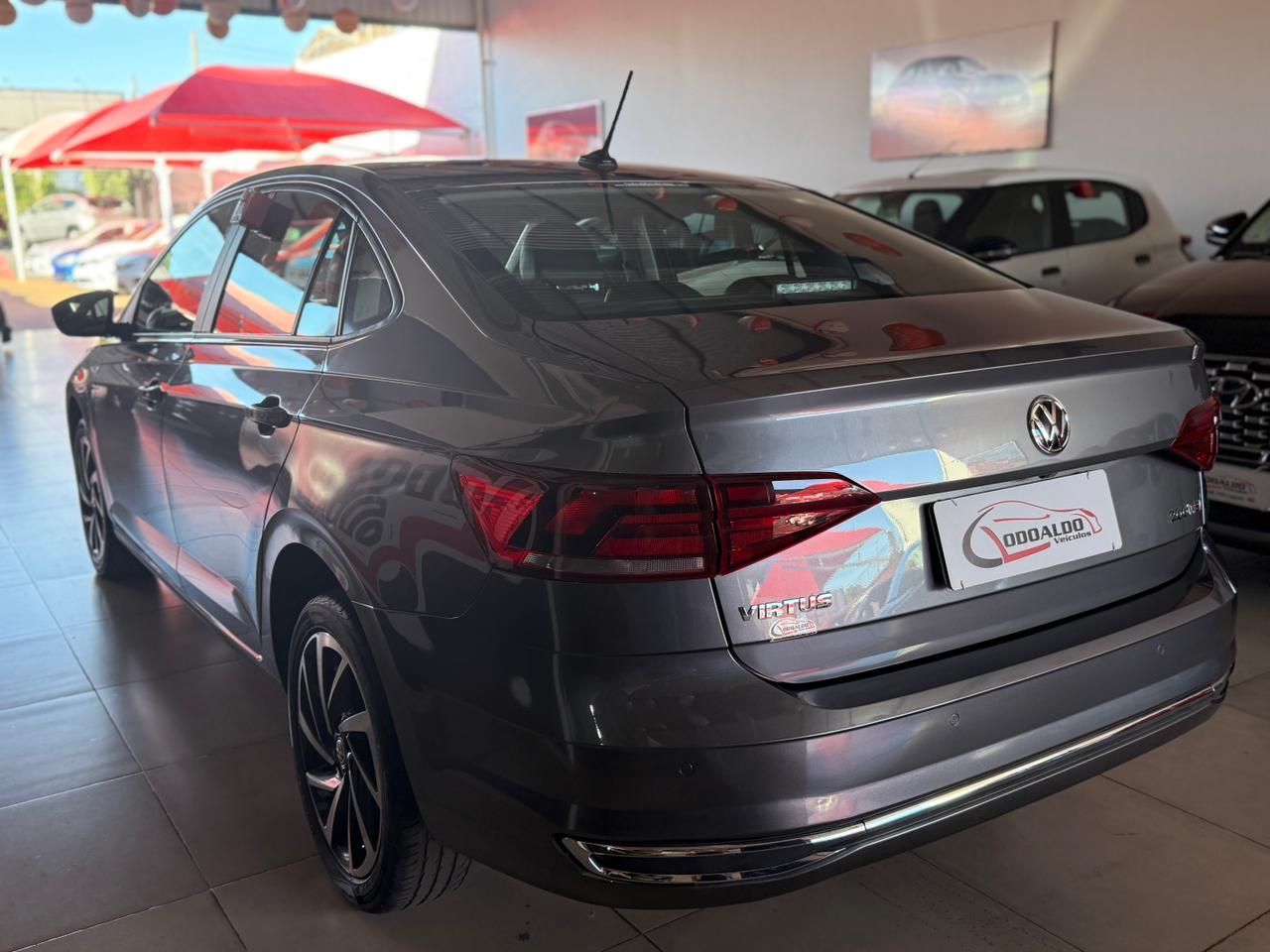 VIRTUS Highline 200 TSI 1.0 Flex 12V Aut