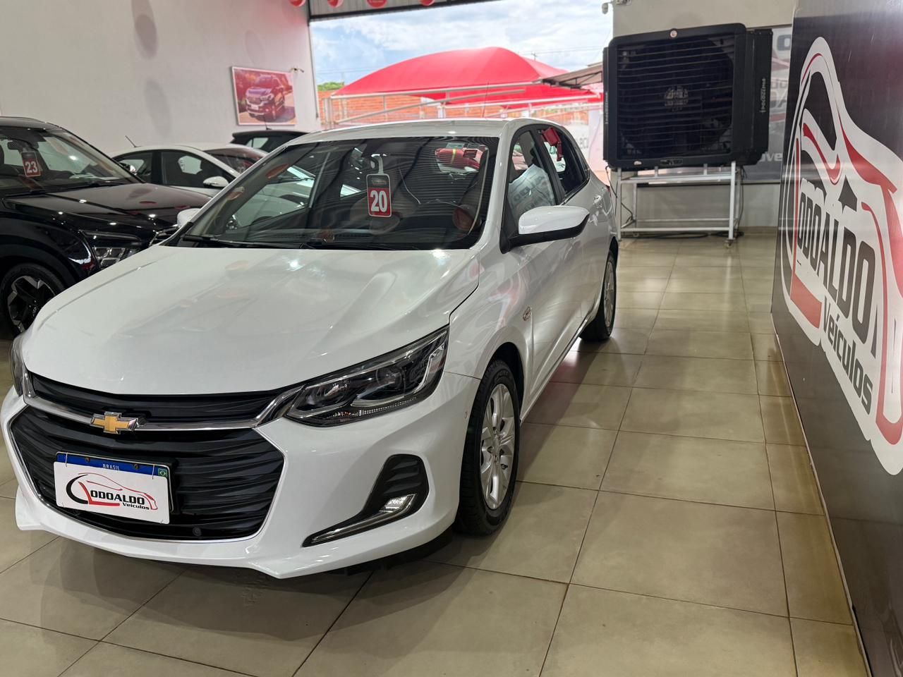 ONIX HATCH PREM. 1.0 12V TB Flex 5p Aut.