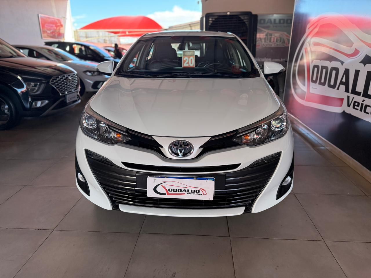 YARIS XLS Sedan 1.5 Flex 16V 4p Aut.