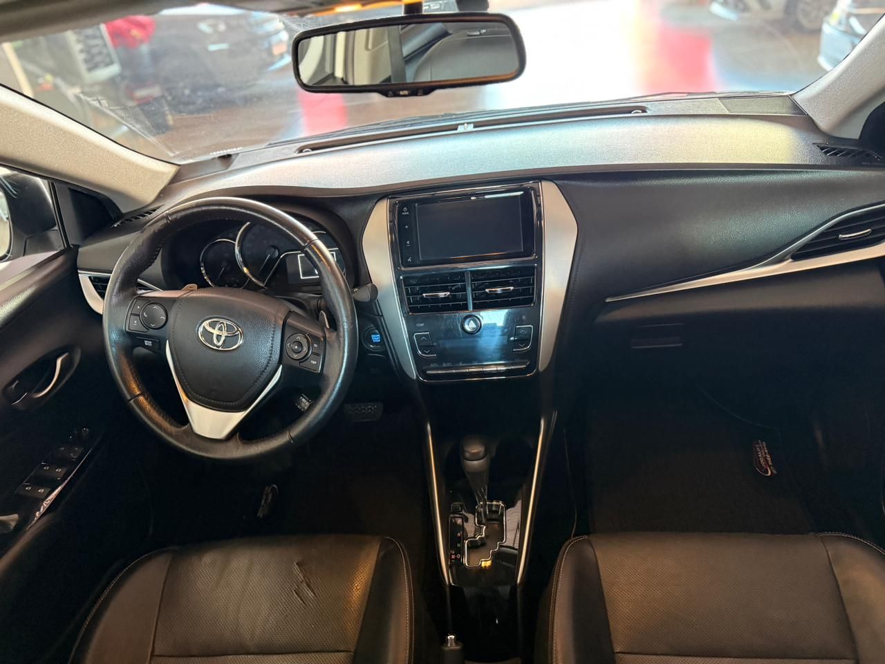 YARIS XLS Sedan 1.5 Flex 16V 4p Aut.