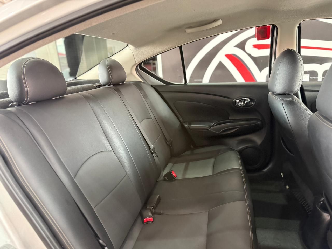 VERSA SL 1.6 16V Flex Fuel 4p Mec.