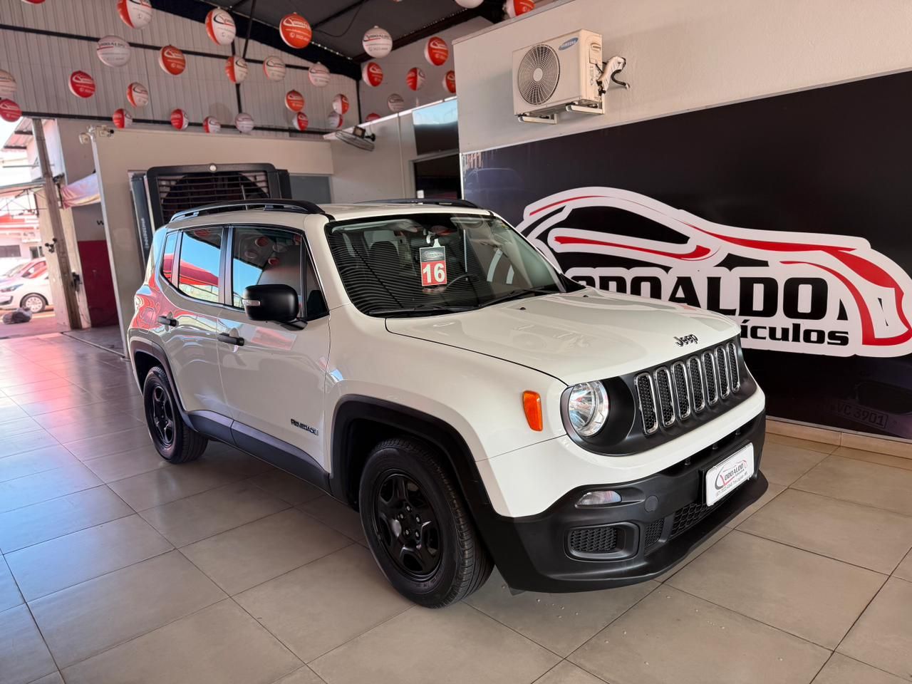 Renegade 1.8 4×2 Flex 16V Aut.