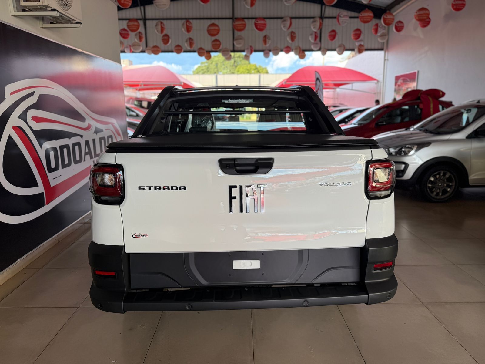 Strada Volcano 1.3 Flex 8V CD