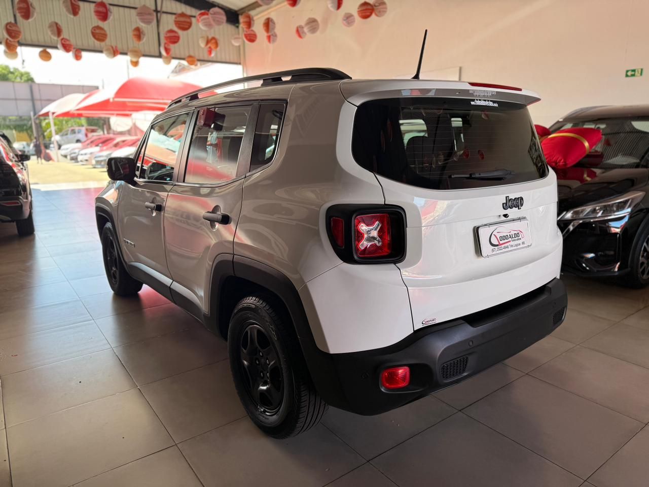 Renegade 1.8 4×2 Flex 16V Aut.