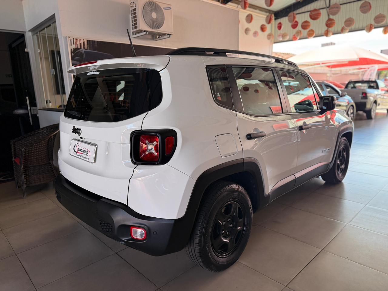 Renegade 1.8 4×2 Flex 16V Aut.