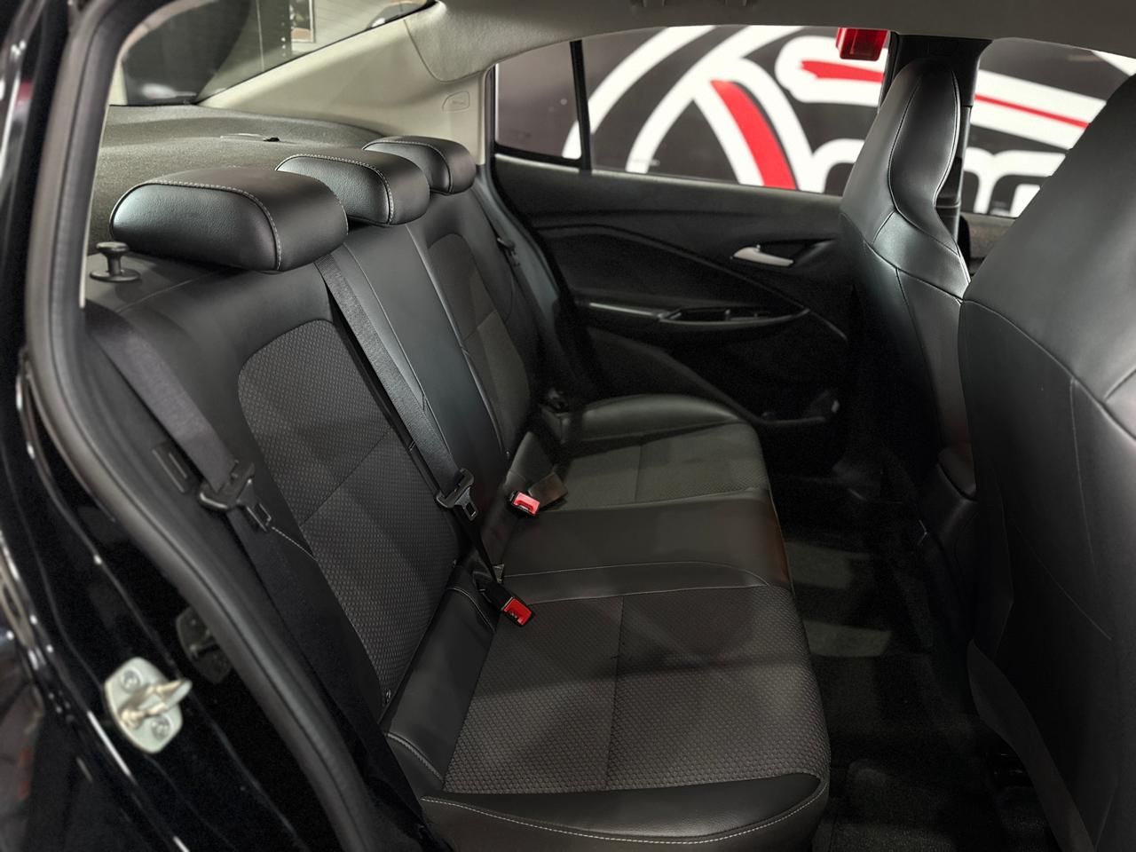ONIX SEDAN Plus LTZ 1.0 12V TB Flex Aut.