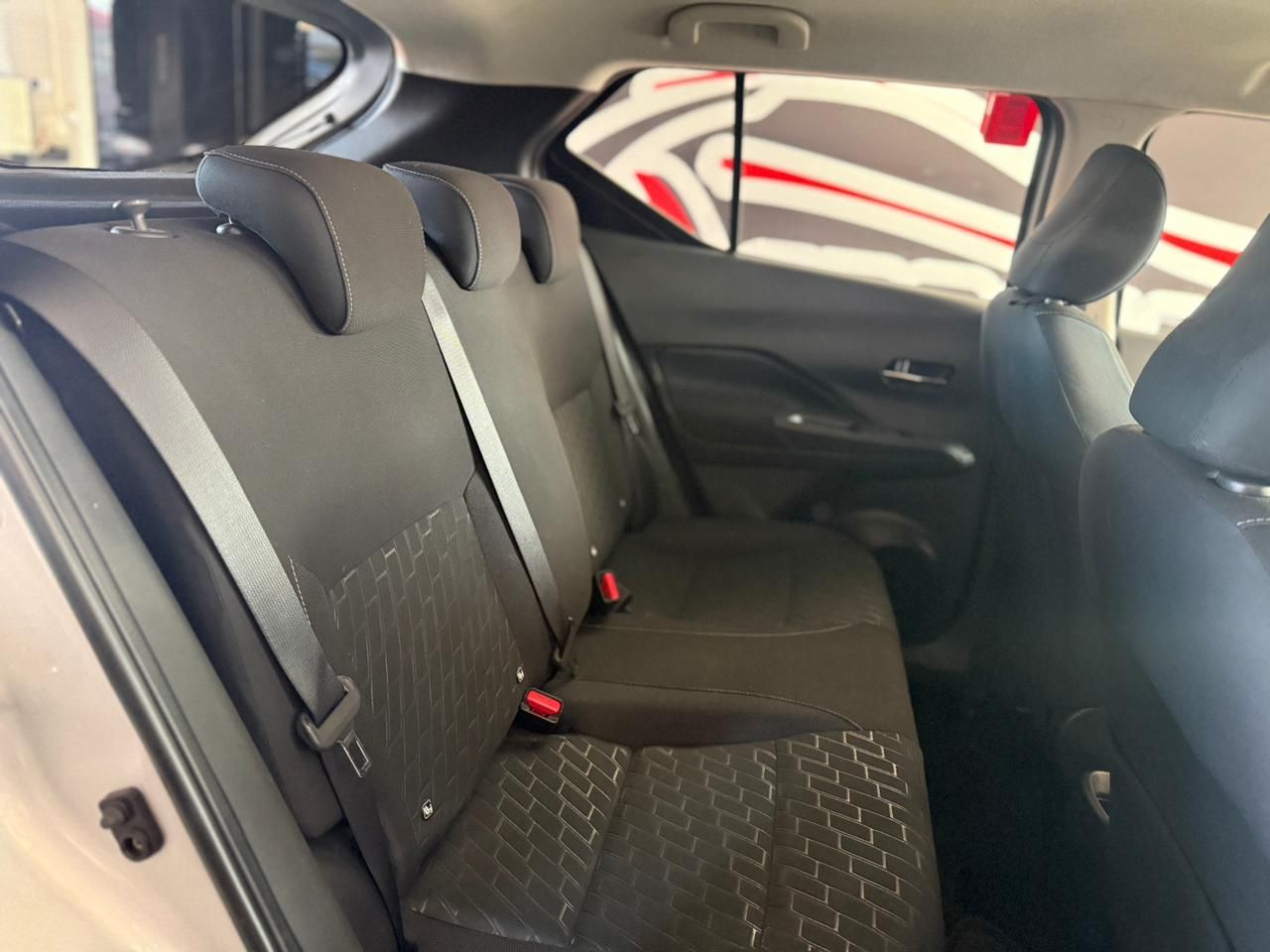 KICKS Sense 1.6 16V Flex Aut.