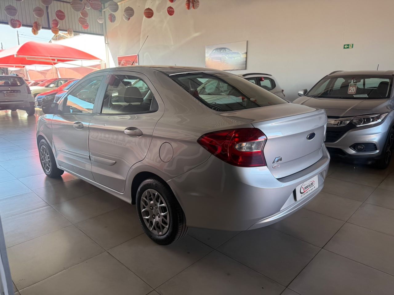 Ka+ Sedan 1.0 SE/SE PLUS TiVCT Flex 4p