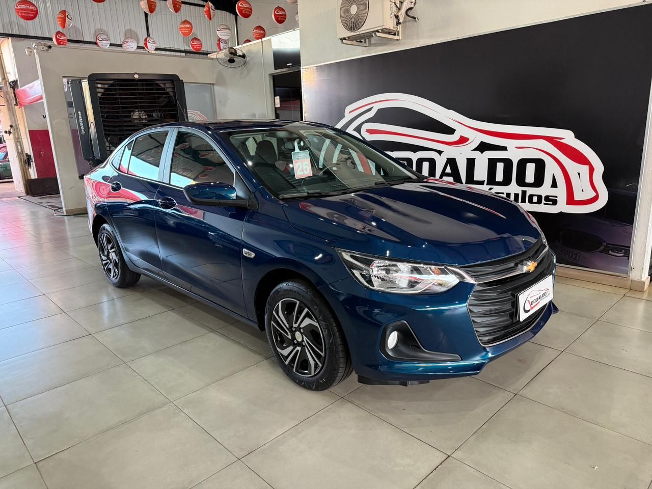 ONIX SEDAN Plus LT 1.0 12V Flex 4p Mec.