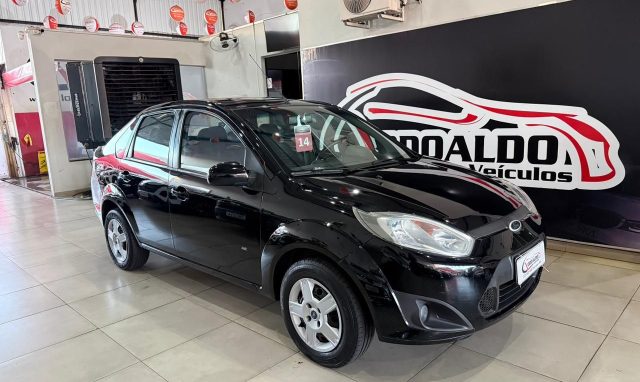 Fiesta Sedan SE 1.6 8V Flex 4p