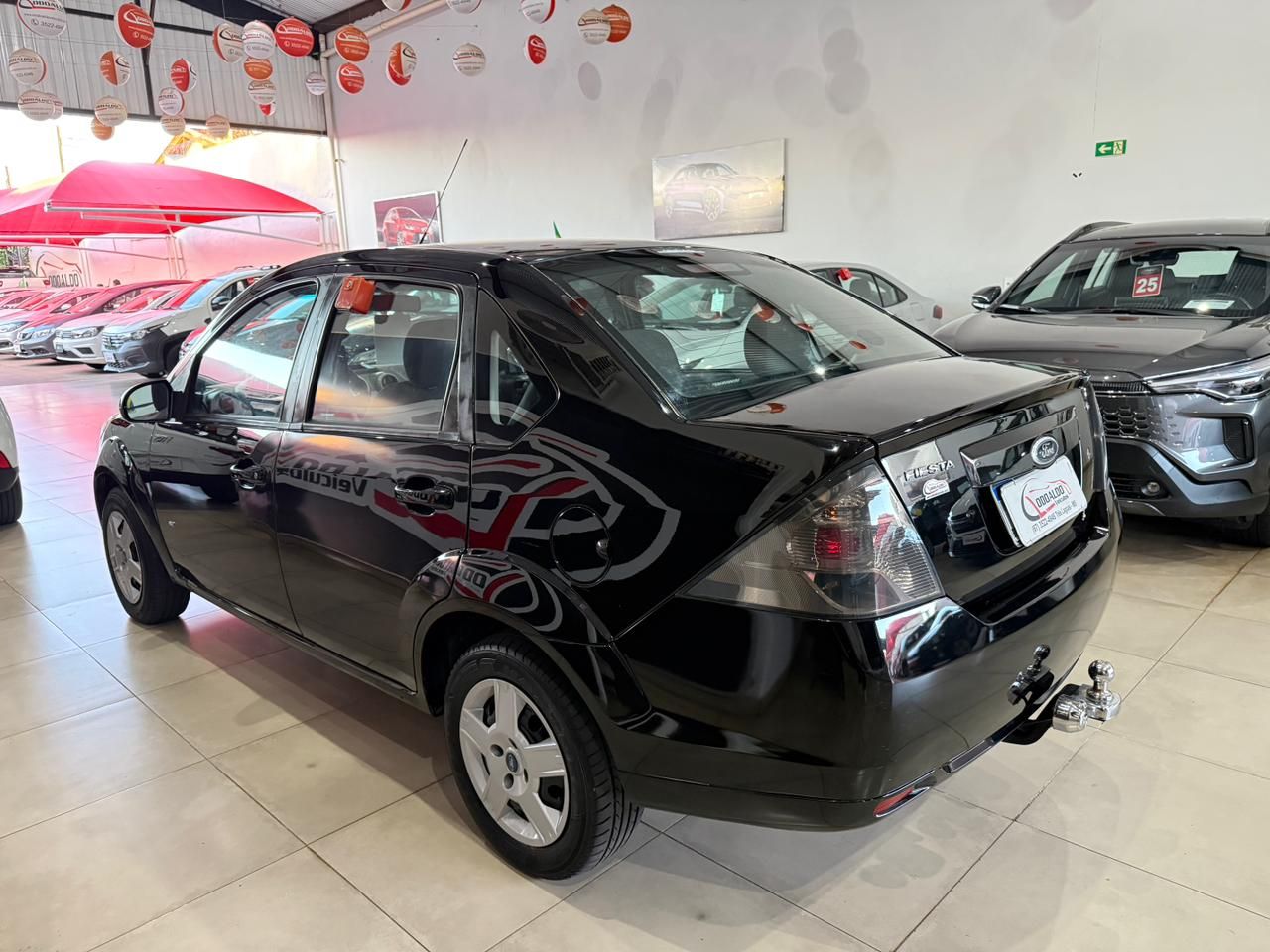 Fiesta Sedan SE 1.6 8V Flex 4p