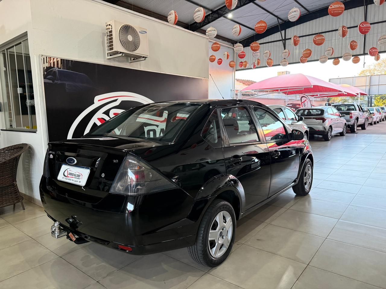 Fiesta Sedan SE 1.6 8V Flex 4p