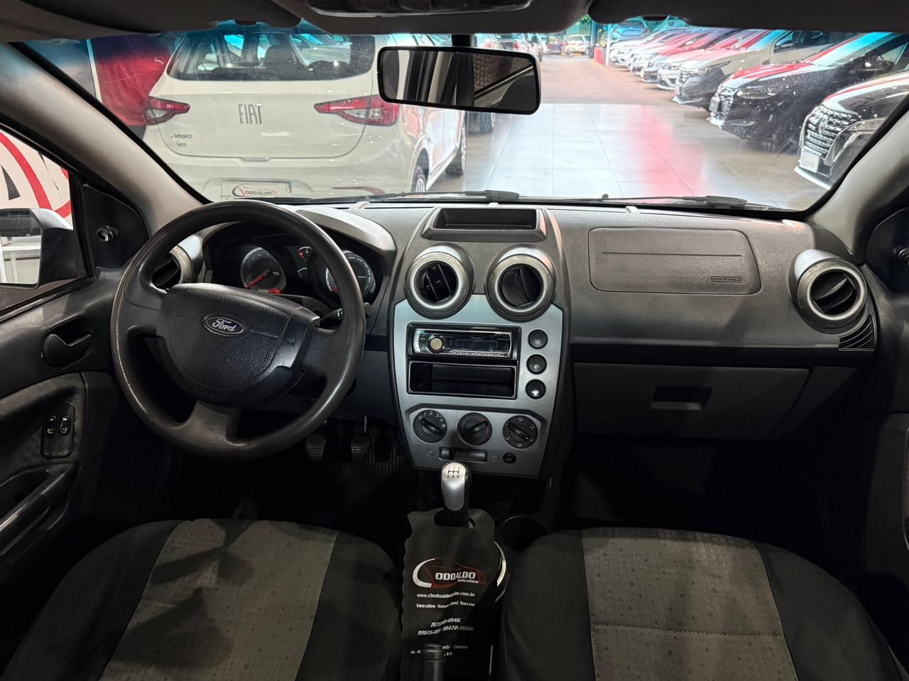 Fiesta Sedan SE 1.6 8V Flex 4p