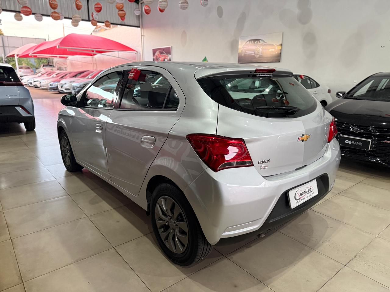 ONIX HATCH ADVANTAGE 1.4 8V Flex 5p Aut.
