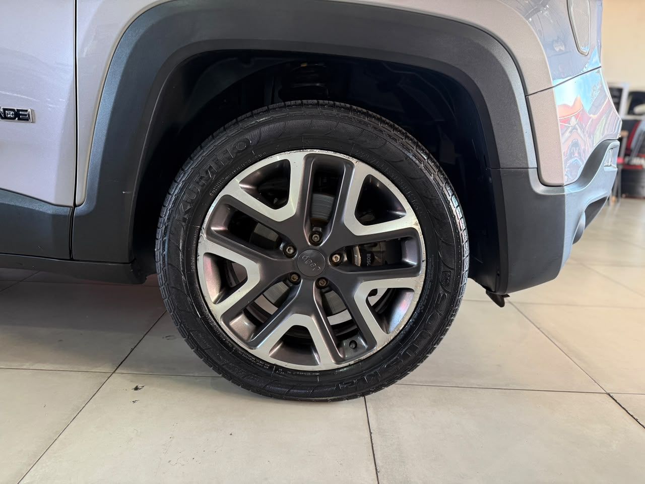 Renegade Longitude 1.8 4×2 Flex 16V Aut.
