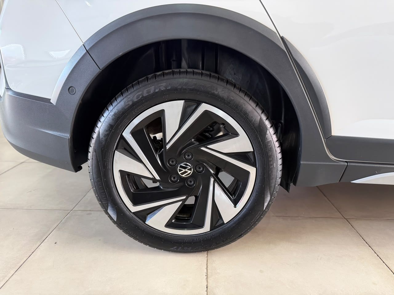 Nivus Highline 1.0 200 TSI Flex Aut.