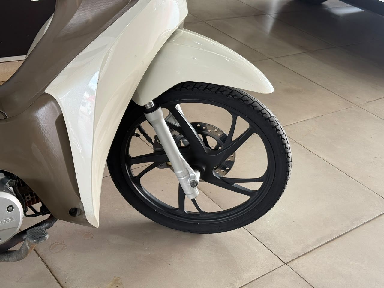 BIZ 125/125i Flex