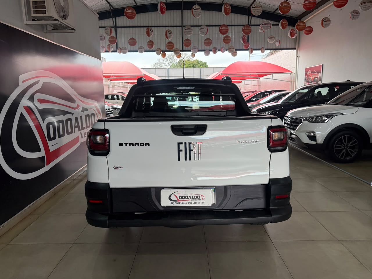 Strada Freedom 1.3 Flex 8V CD