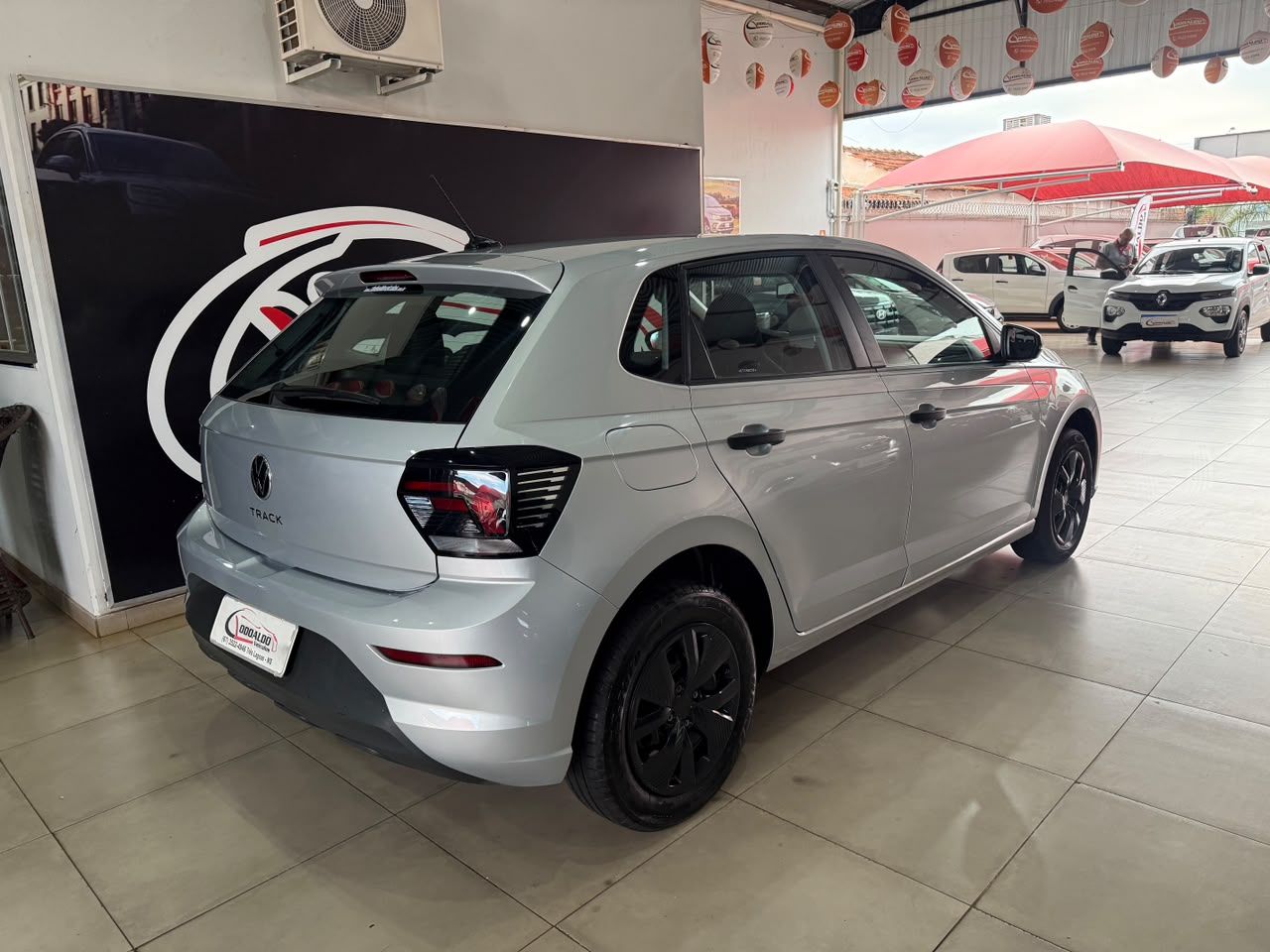 Polo Track 1.0 Flex 12V 5p