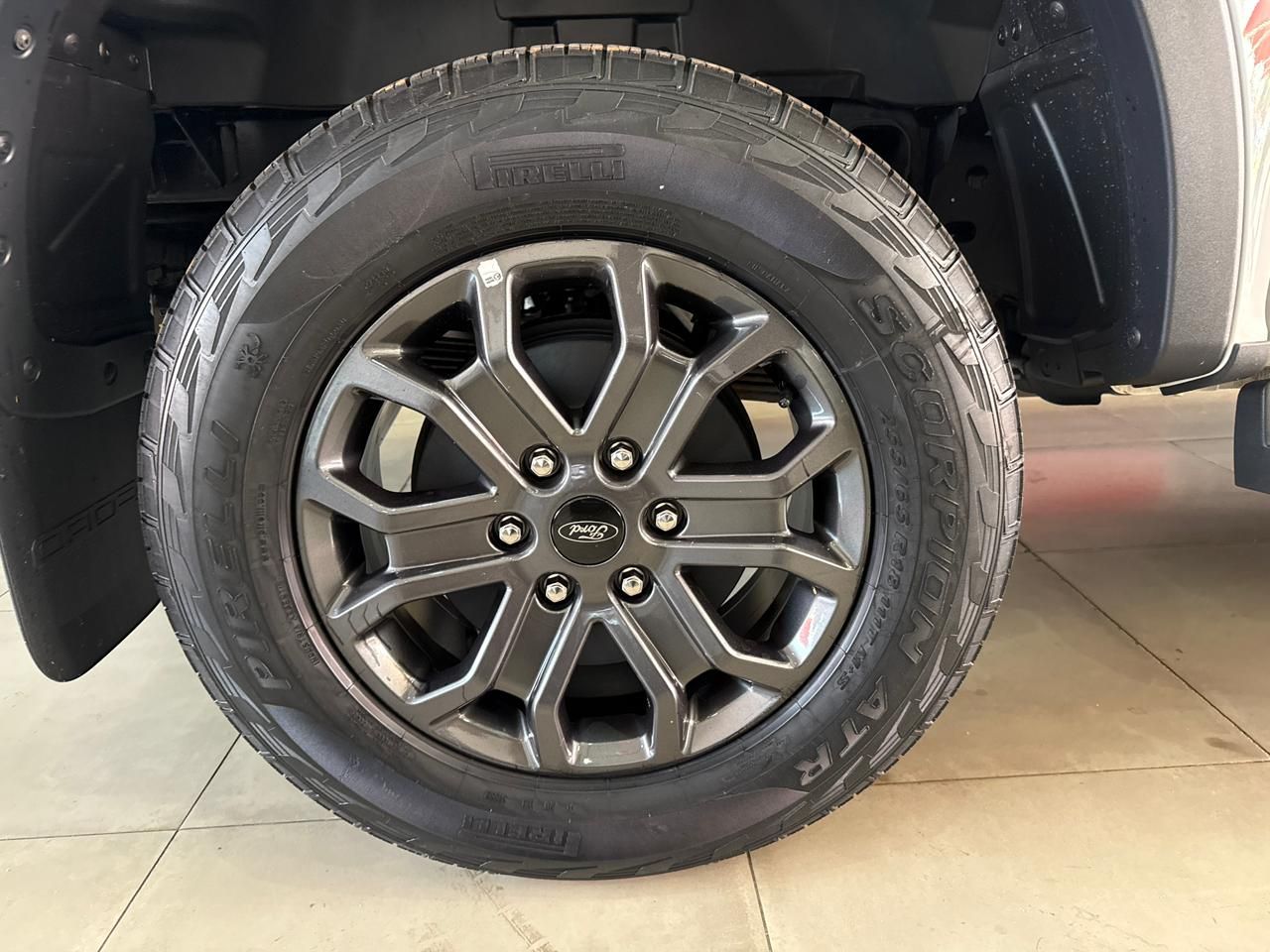 Ranger Black 2.0 4×2 CD TB Diesel Aut.