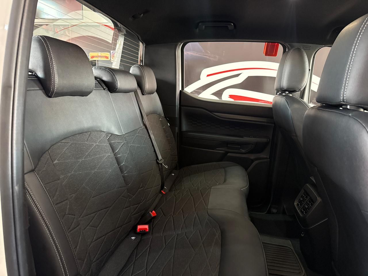 Ranger Black 2.0 4×2 CD TB Diesel Aut.