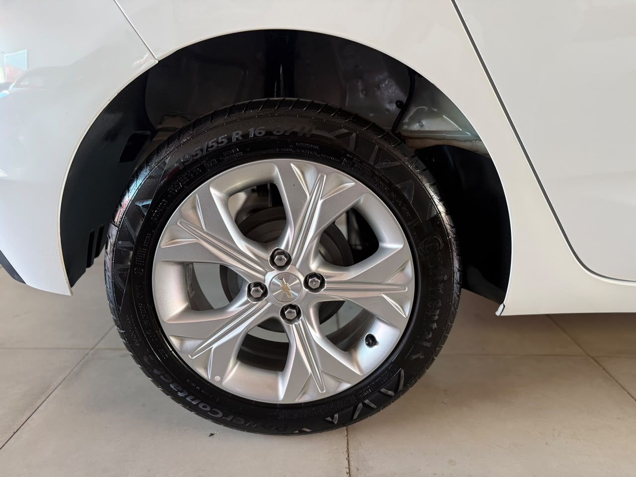 ONIX HATCH LTZ 1.0 12V TB Flex 5p Aut.