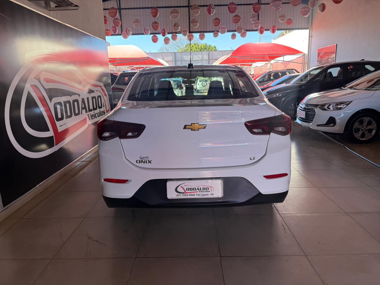 ONIX SEDAN Plus LT 1.0 12V Flex 4p Mec.