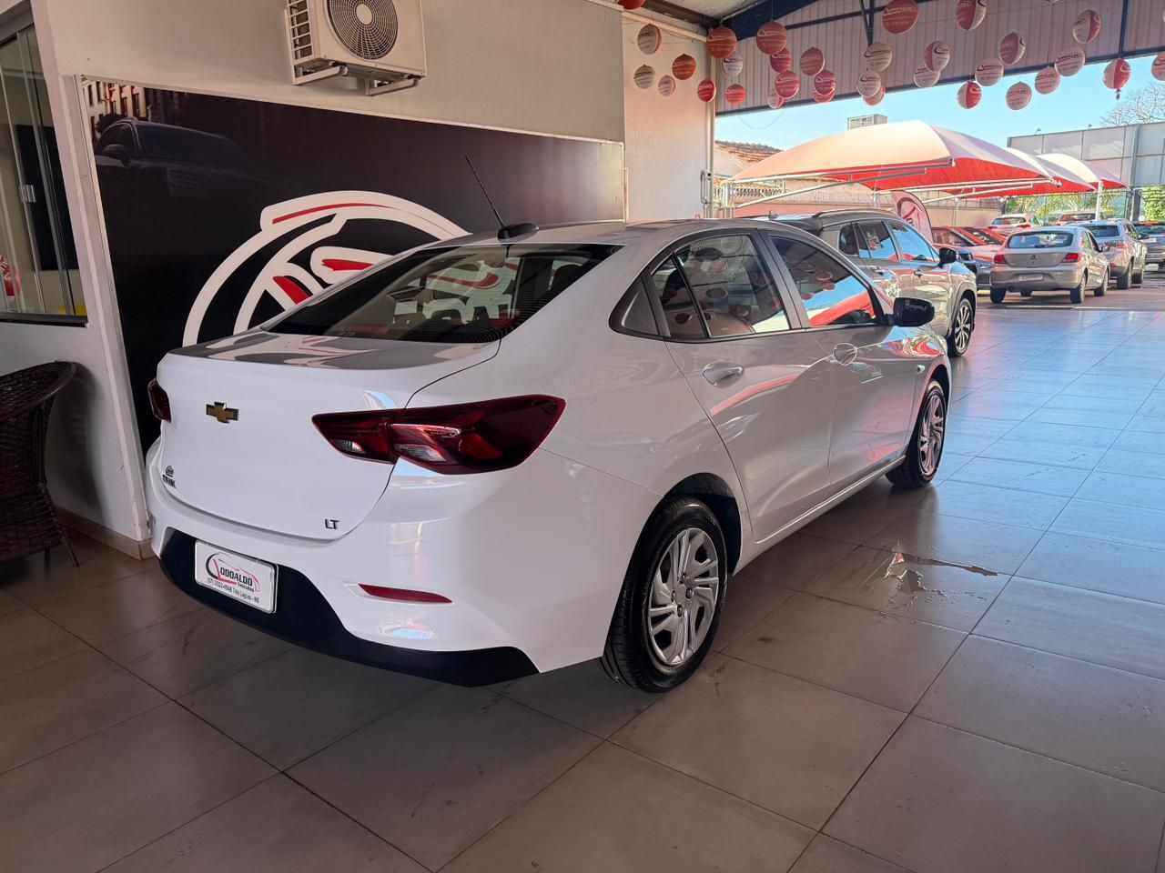 ONIX SEDAN Plus LT 1.0 12V Flex 4p Mec.