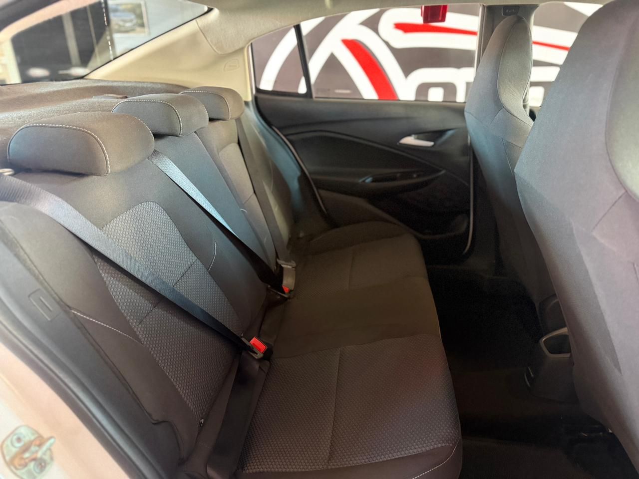ONIX SEDAN Plus LT 1.0 12V Flex 4p Mec.