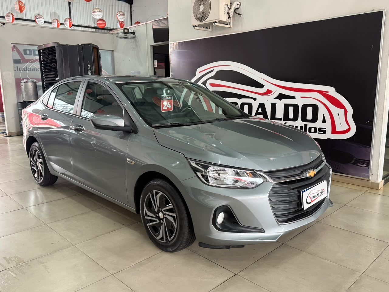 ONIX SEDAN Plus LT 1.0 12V Flex 4p Mec.
