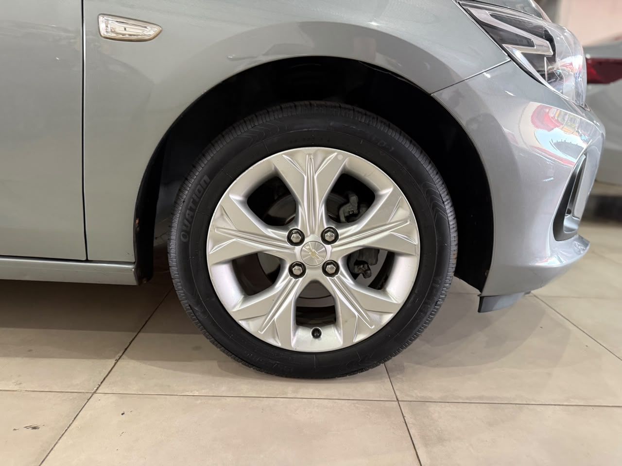 ONIX SEDAN Plus LTZ 1.0 12V TB Flex Aut.