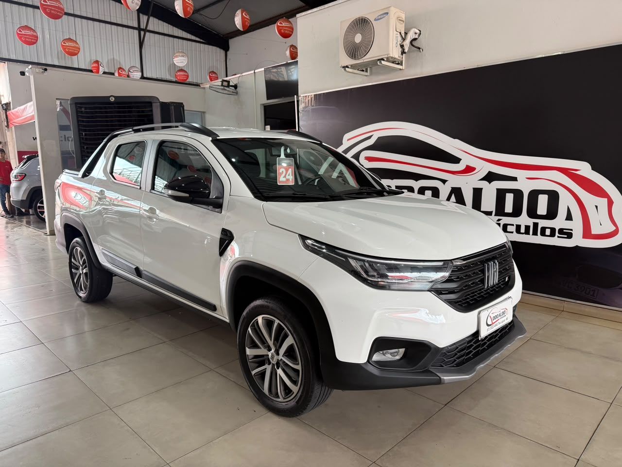 Strada Volcano 1.3 Flex 8V CD